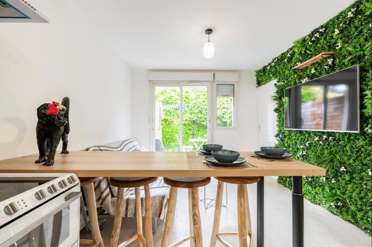Geneva Terrace Apartment